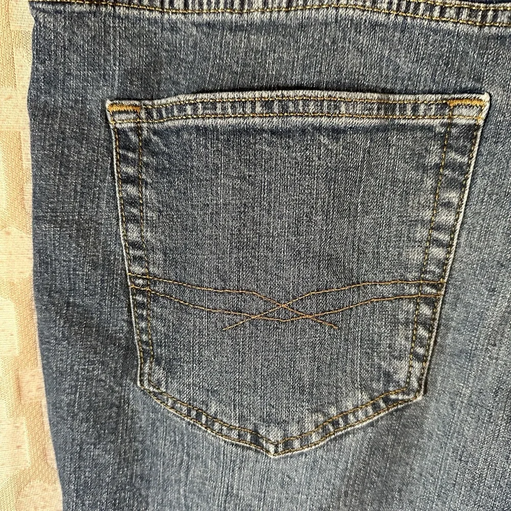 Levi's Signature Men's Comfort Flex Jeans 44x32 Dark Blue Stretch - Picture 8 of 10